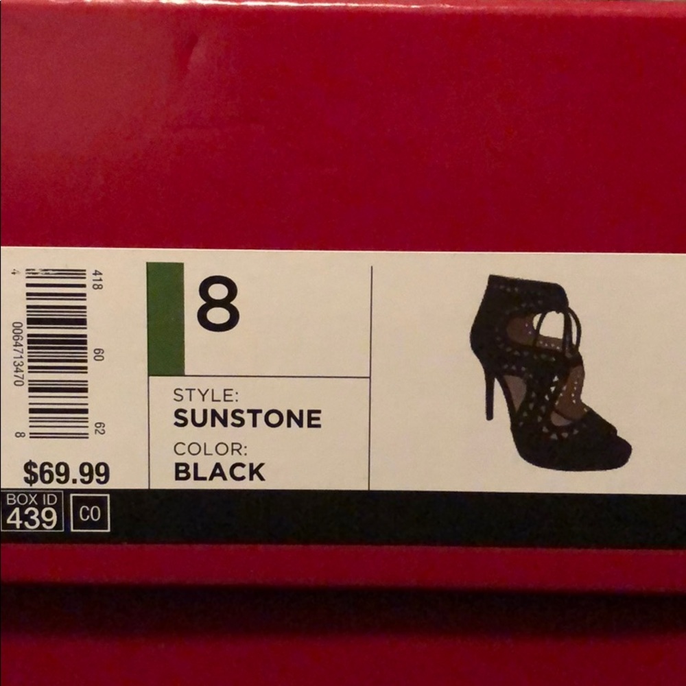 Black J lo Heels. Never worn.